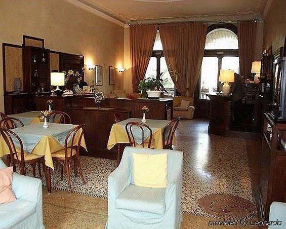 Villa Parco Venedik-Lido Restoran fotoğraf